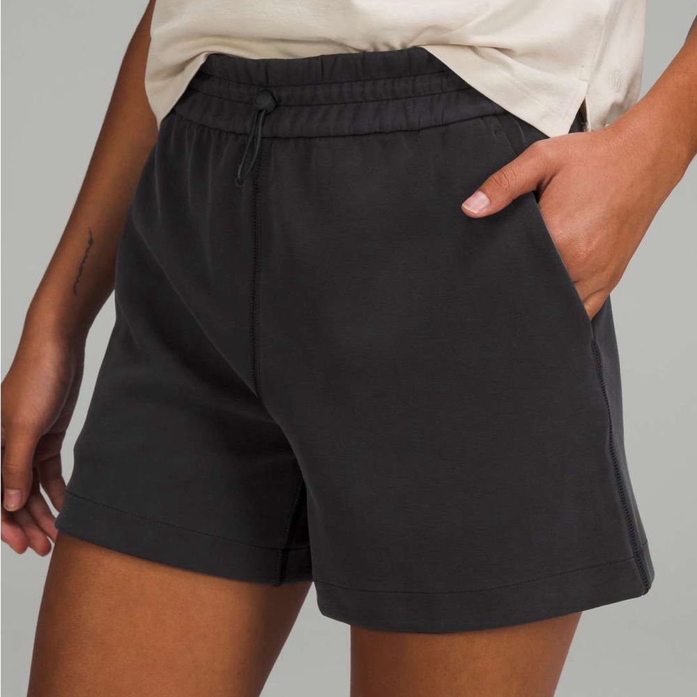 Lululemon softstreme shorts